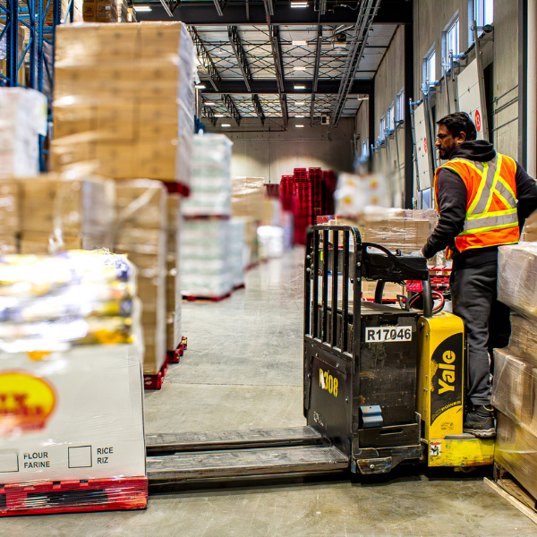 container destuffing