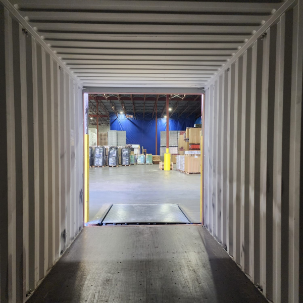 container destuffing